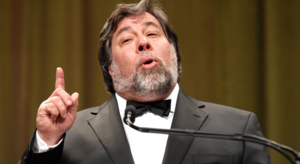 Según Steve Wozniak Tesla y su tecnología están sobrevaloradas