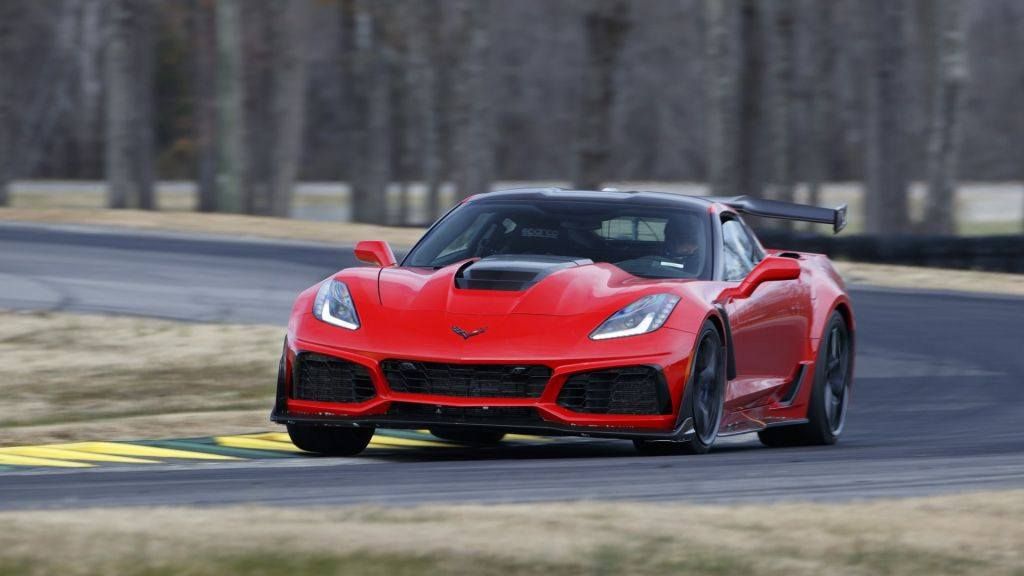 El Chevrolet Corvette ZR1 bate el récord del Ford GT en el VIR