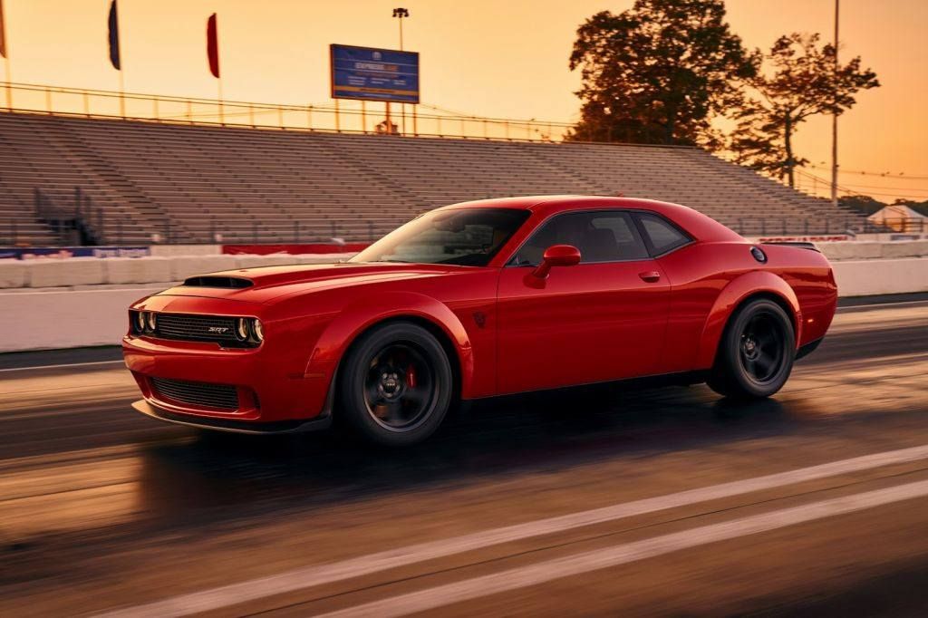 ¿Cuál es la velocidad máxima del Dodge Challenger SRT Demon?