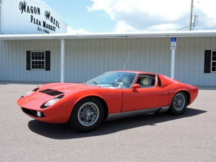 Aparece un Lamborghini Miura que llevaba décadas en un granero