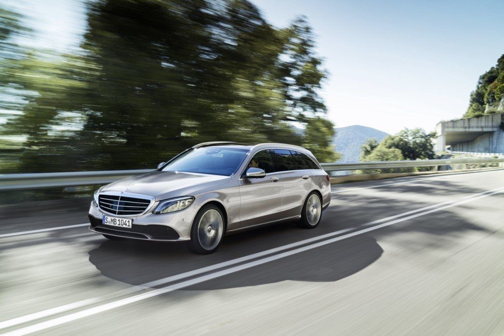 Los Mercedes Clase C y Clase C Estate se actualizan con discretos cambios