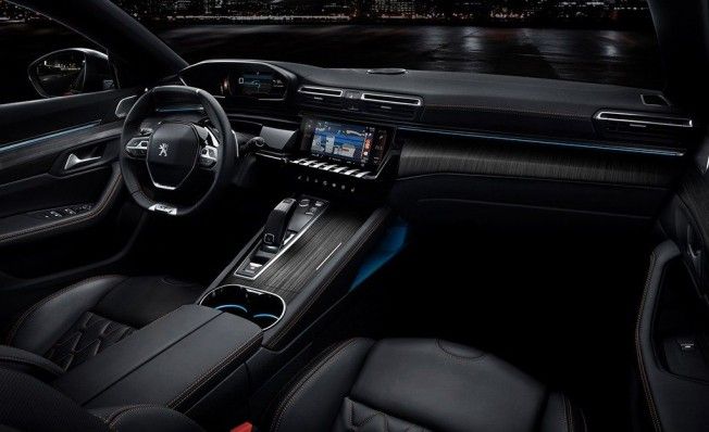 Peugeot 508 2018 - interior