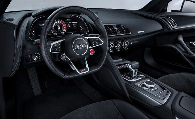 Audi R8 V10 RWS - interior