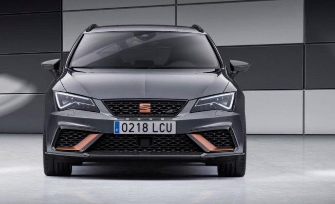 SEAT León ST Cupra R - frontal