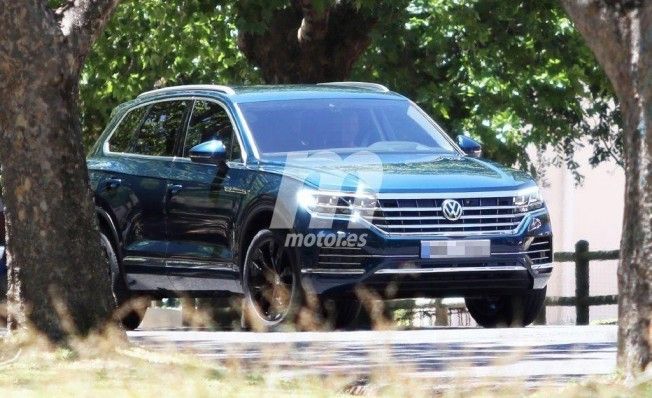 Volkswagen Touareg 2018 - foto espía