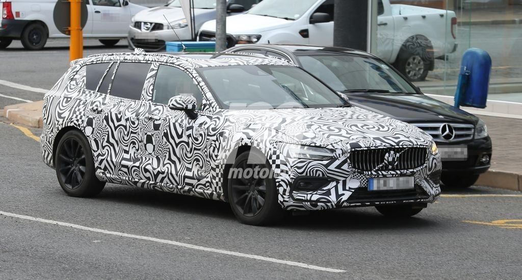 El nuevo Volvo V60 2018 pierde camuflaje antes de su paso por Ginebra