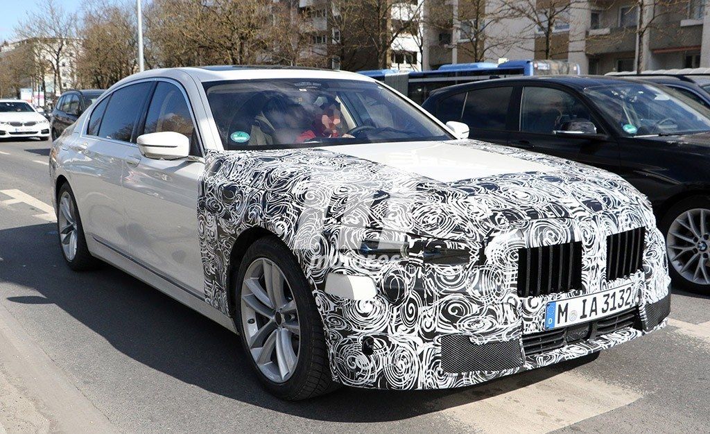 El nuevo BMW Serie 7 2019 se deja ver, de nuevo, a plena luz del día