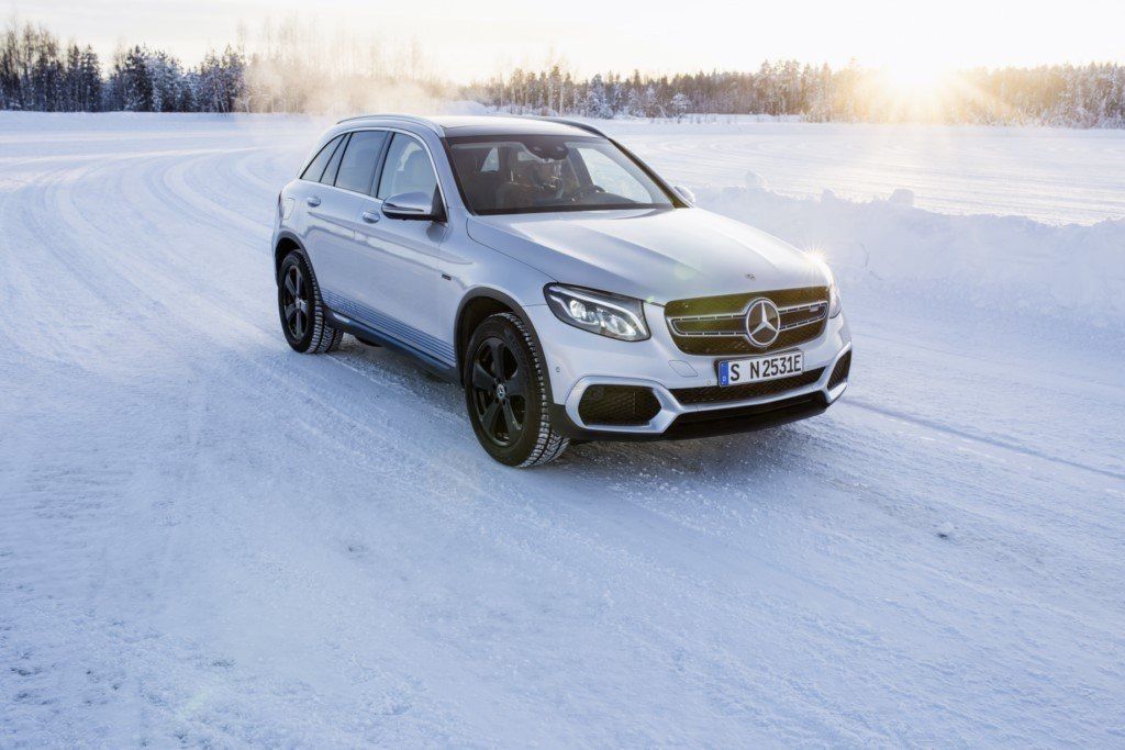 Mercedes muestra el desarrollo de los nuevos EQC y GLC F-CELL en las pruebas de invierno