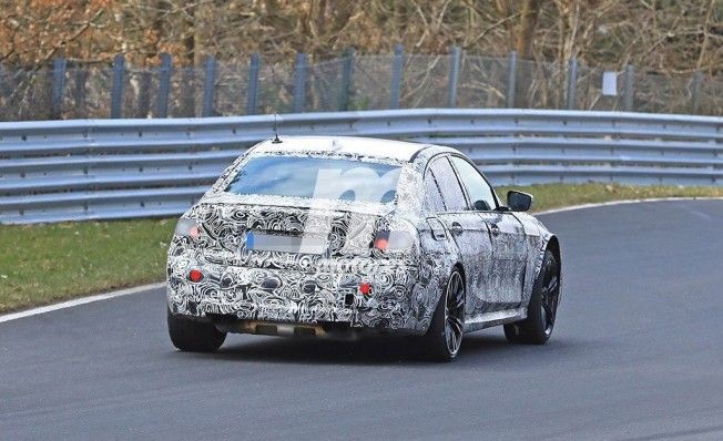 BMW M3 2019 - foto espía posterior