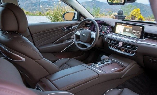 Kia K900 2019 - interior