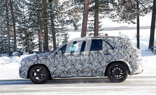 Mercedes-AMG GLE 63 2019 - foto espía lateral