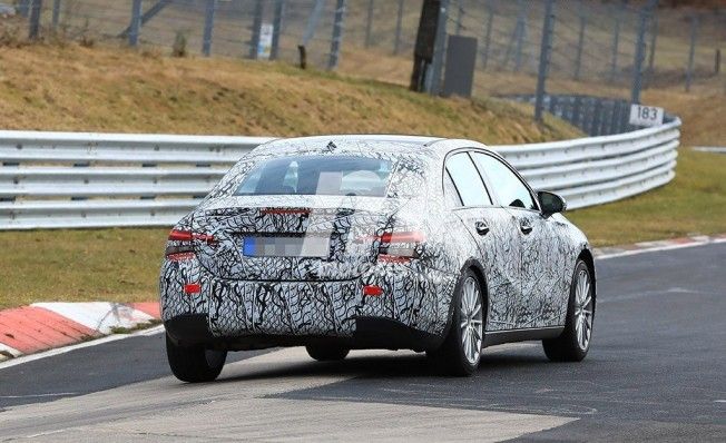 Mercedes Clase A Sedán 2019 - foto espía posterior