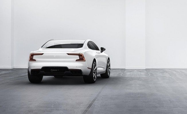 Polestar 1 - posterior