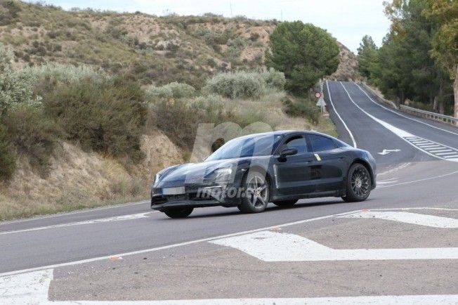 Porsche Mission E 2020 - foto espía