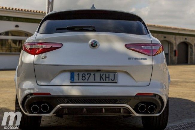 Alfa Romeo Stelvio Quadrifoglio Verde - posterior