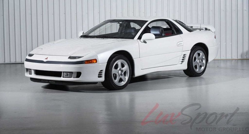 Aparece un Mitsubishi 3000 GT de 1991 casi nuevo a la venta