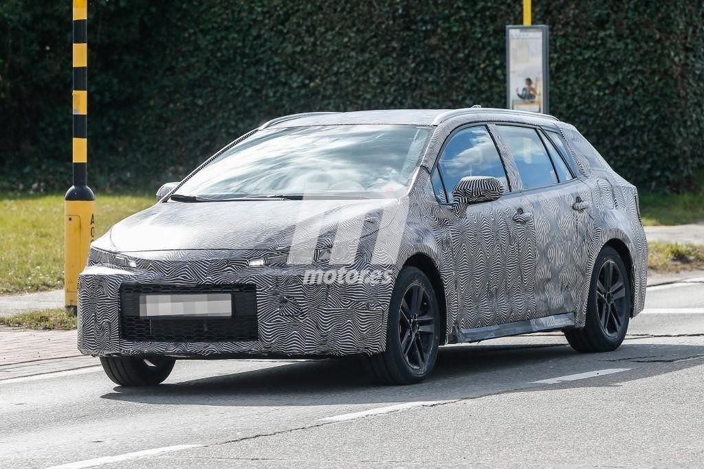 Toyota Auris Touring Sports 2019: la variante familiar está en desarrollo