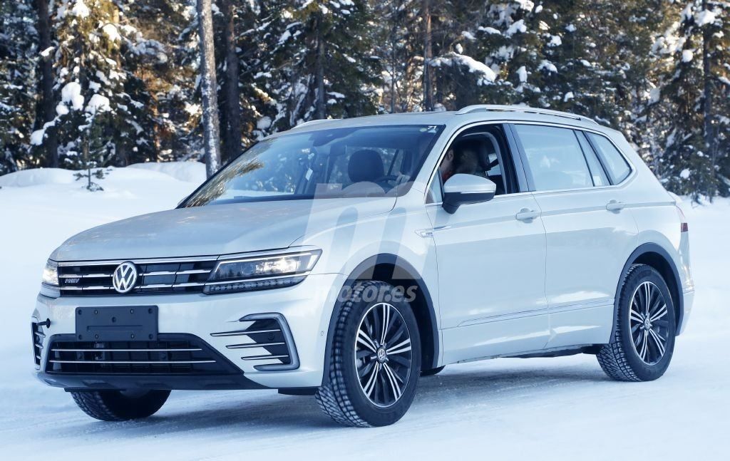 Volkswagen ya prueba la versión híbrida enchufable GTE del Tiguan L para el mercado chino