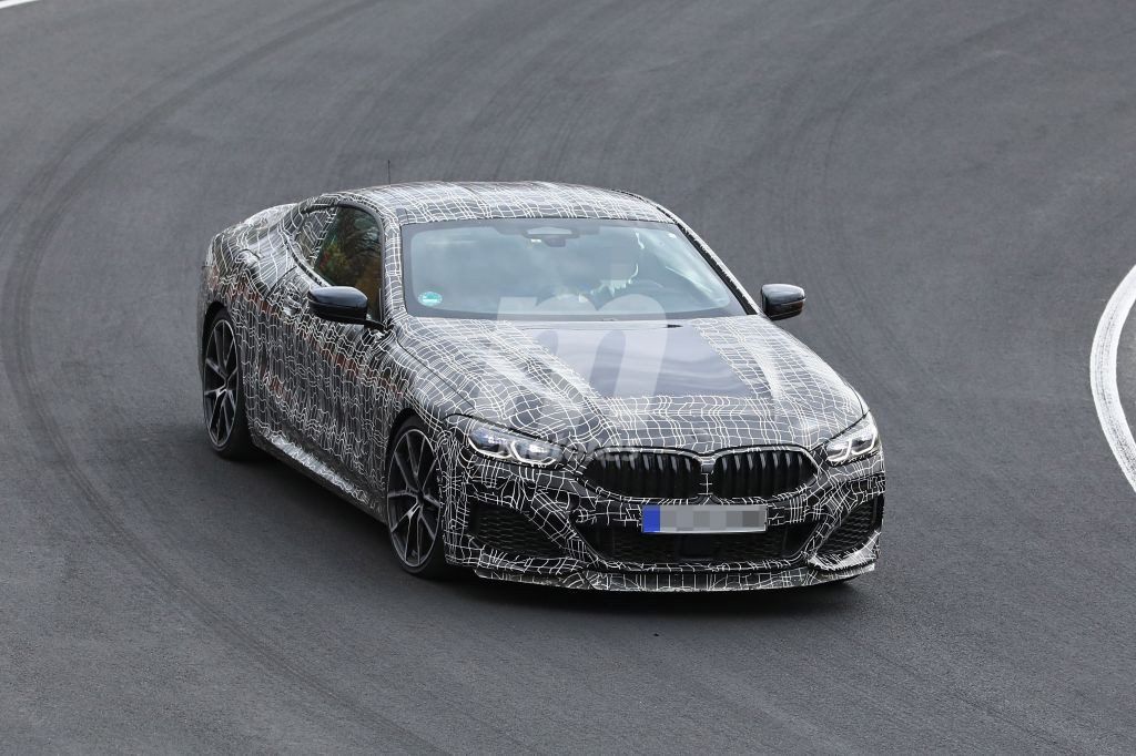 Cazado el BMW Serie 8 pack M al mínimo de camuflaje en Nürburgring