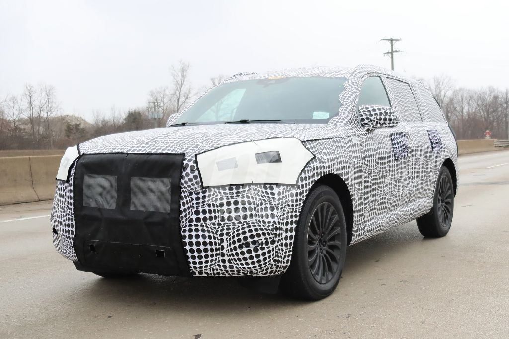 El nuevo Lincoln Aviator debuta en fotos espía tras ser anticipado como concepto