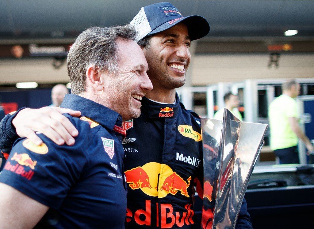 Horner: "Dándole un coche como el de China, ¿por qué debería irse Ricciardo?"