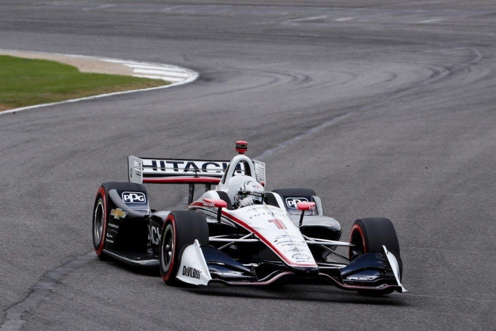 Josef Newgarden y la lluvia derriban a un heroico Bourdais