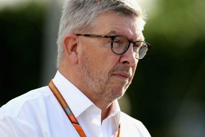 Brawn admite que valora la introducción de una segunda carrera los sábados