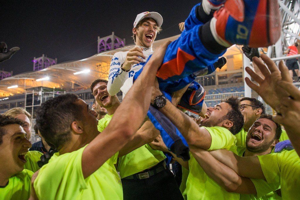 Gasly, la estrella de la carrera a pesar de un repentino fallo de frenos