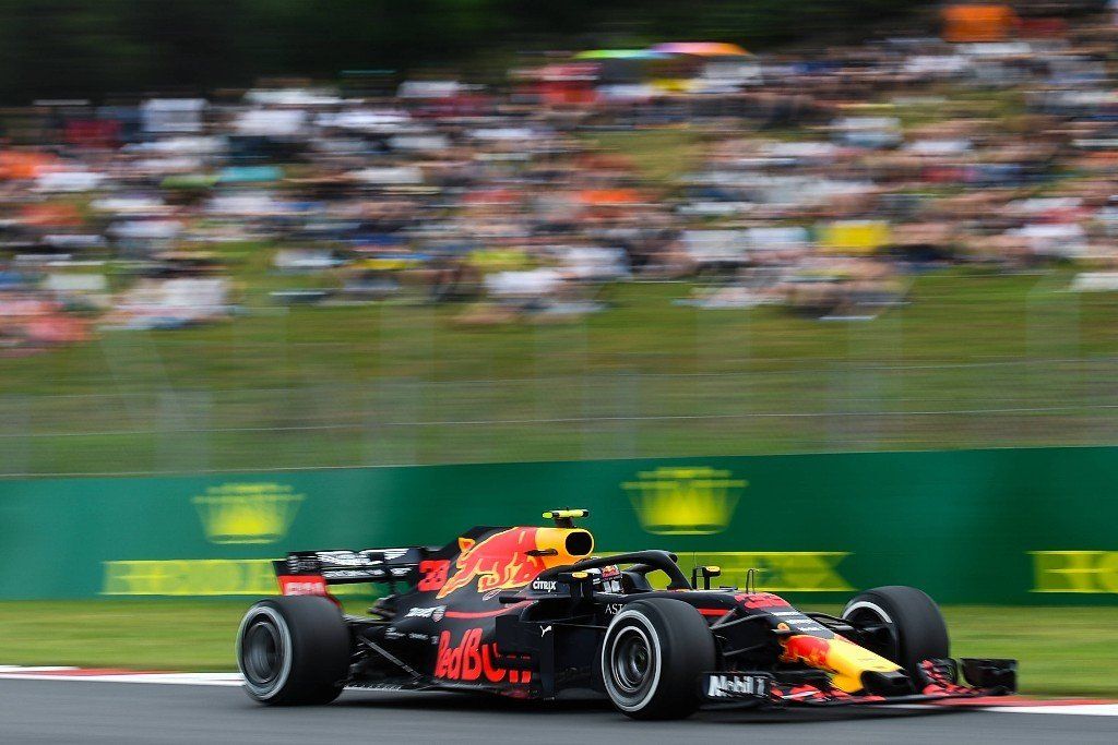La aerodinámica juega en contra de Red Bull, ¡ocho curvas a fondo en Barcelona!