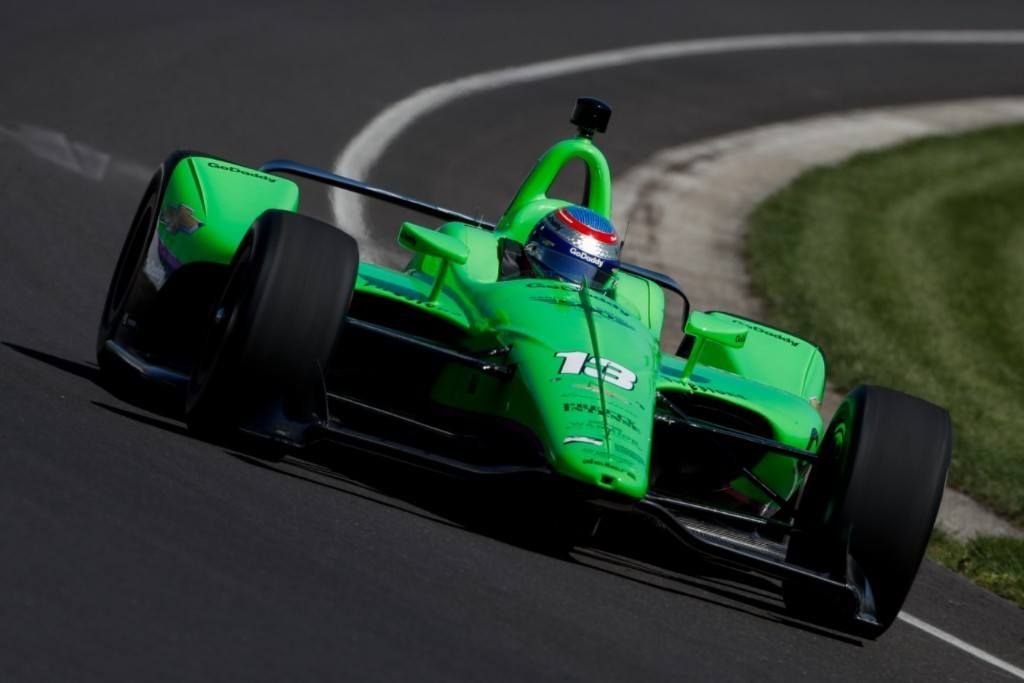 Danica Patrick completa el 'refresher test' en su regreso