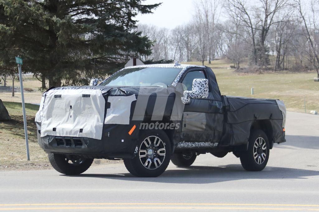 Las primeras imágenes del GMC Sierra 2500 HD de cabina sencilla