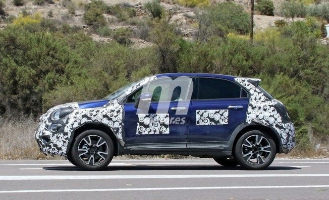 Fiat 500X 2019 - foto espía lateral