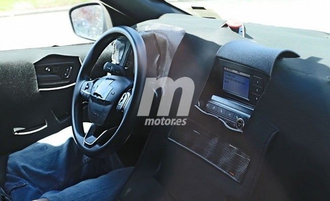 Ford Kuga 2020 - foto espía interior