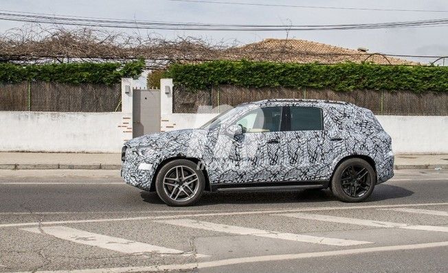 Mercedes GLE 53 AMG 4MATIC - foto espía lateral