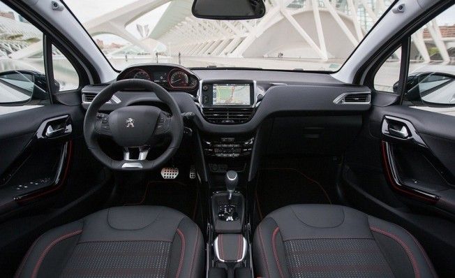 Peugeot 2008 - interior