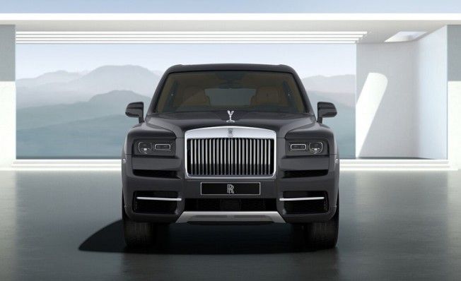 Rolls-Royce Cullinan - frontal