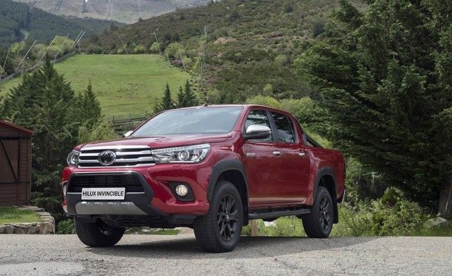 Toyota Hilux Invincible