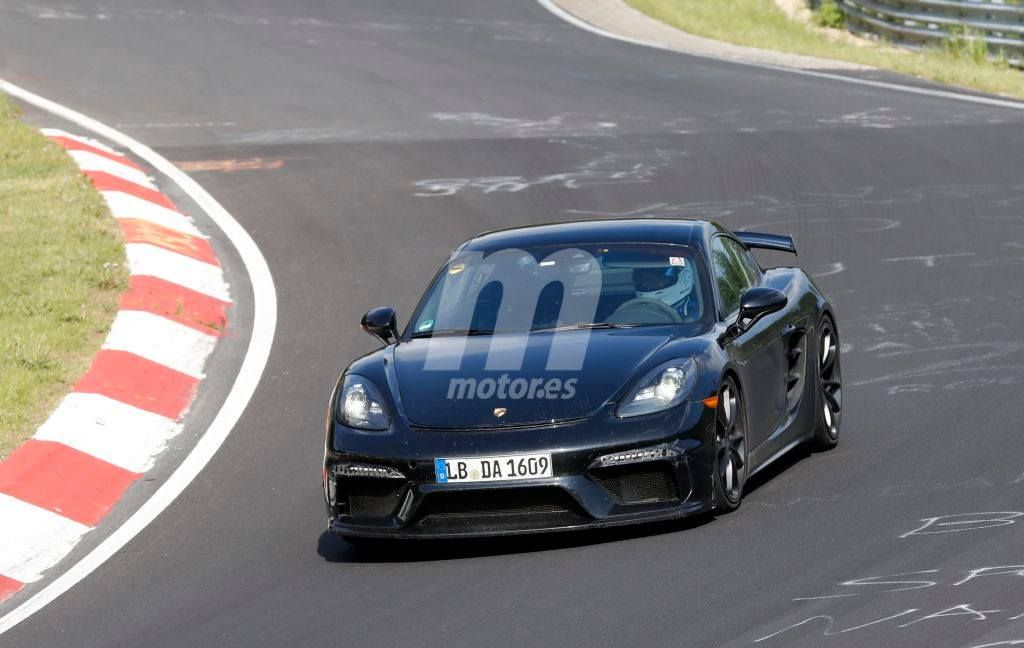 El nuevo Porsche 718 Cayman GT4 de 6 cilindros ya rueda en Nürburgring