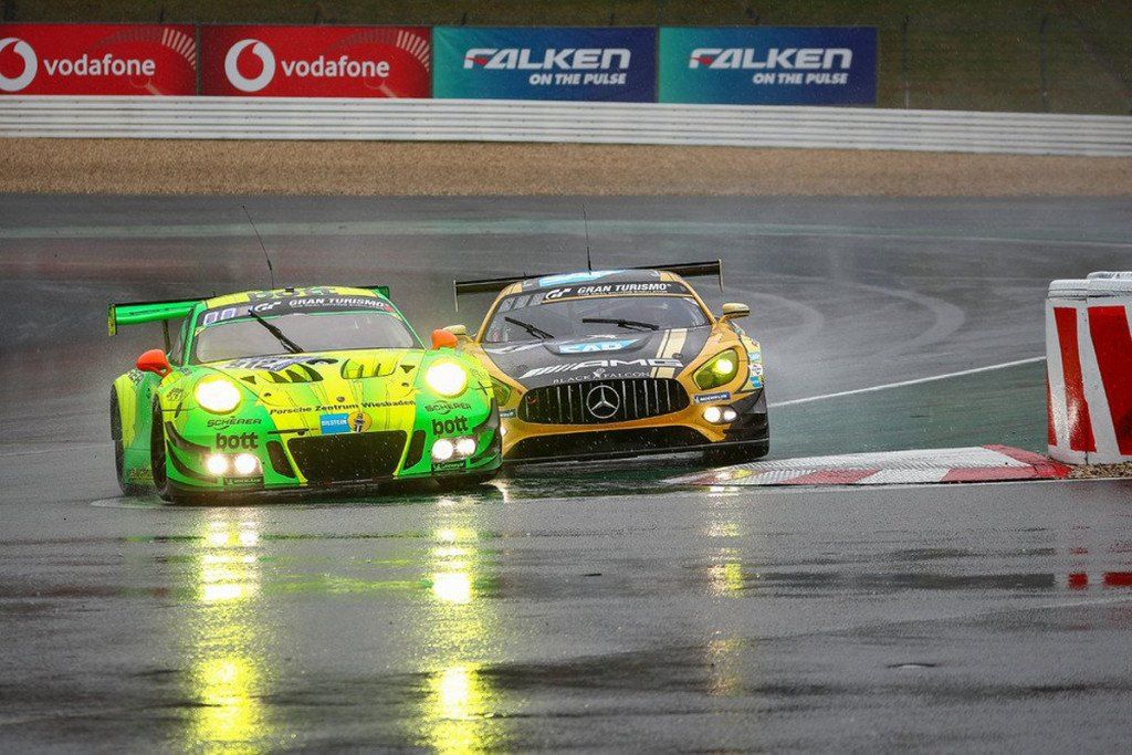 Porsche se anota unas locas 24 Horas de Nürburgring