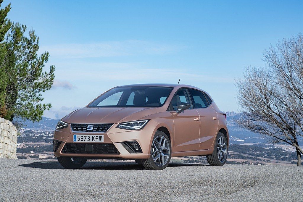 España - Abril 2018: El SEAT Ibiza lidera el mercado