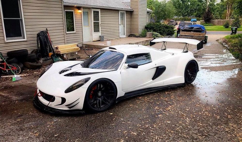 Lotus Elise con motor V10 BMW, el Hennessey Venom GT casero