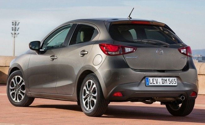 Mazda2 - posterior