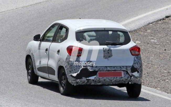 Renault Kwid 2019 - foto espía posterior