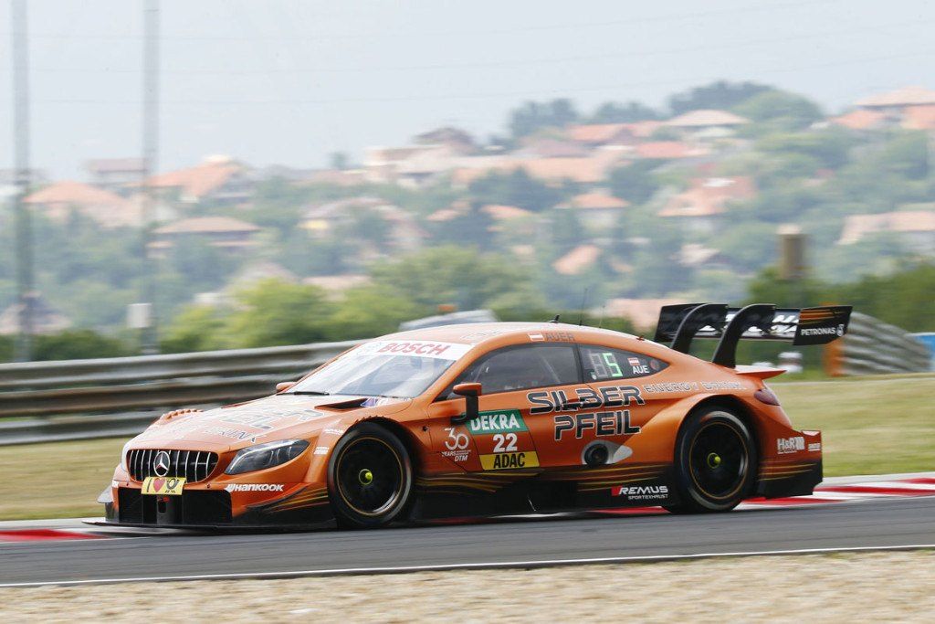 Pole de Auer en Hungaroring con repóker de Mercedes