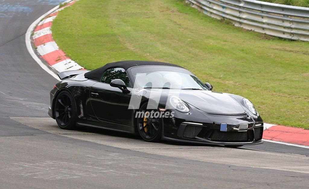 El esperado Porsche 911 Speedster se enfrenta a Nürburgring