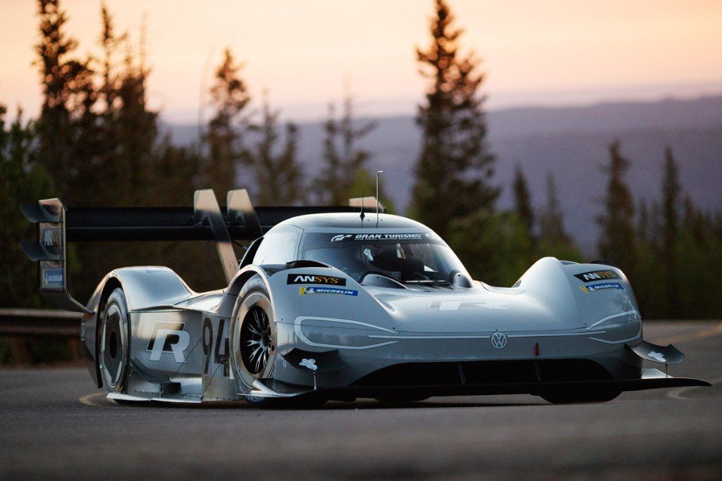 Romain Dumas y Volkswagen baten el récord de Pikes Peak