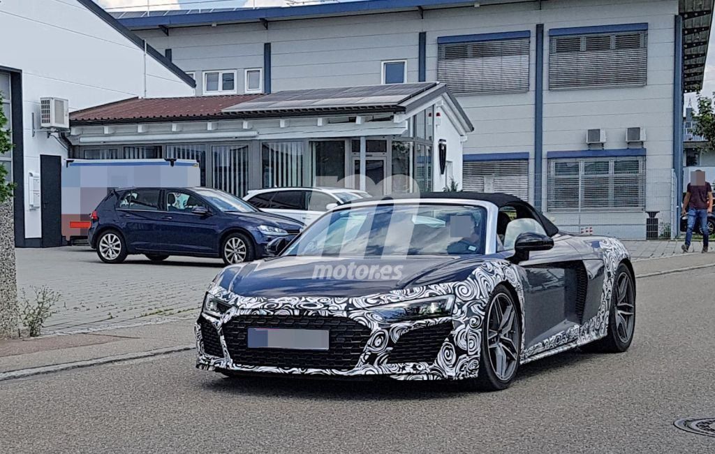 Audi R8 Spyder: primeras imágenes del facelift de la versión abierta