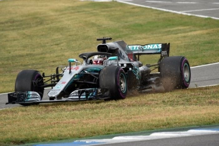 Las causas de la leve y tardía sanción a Hamilton en Hockenheim