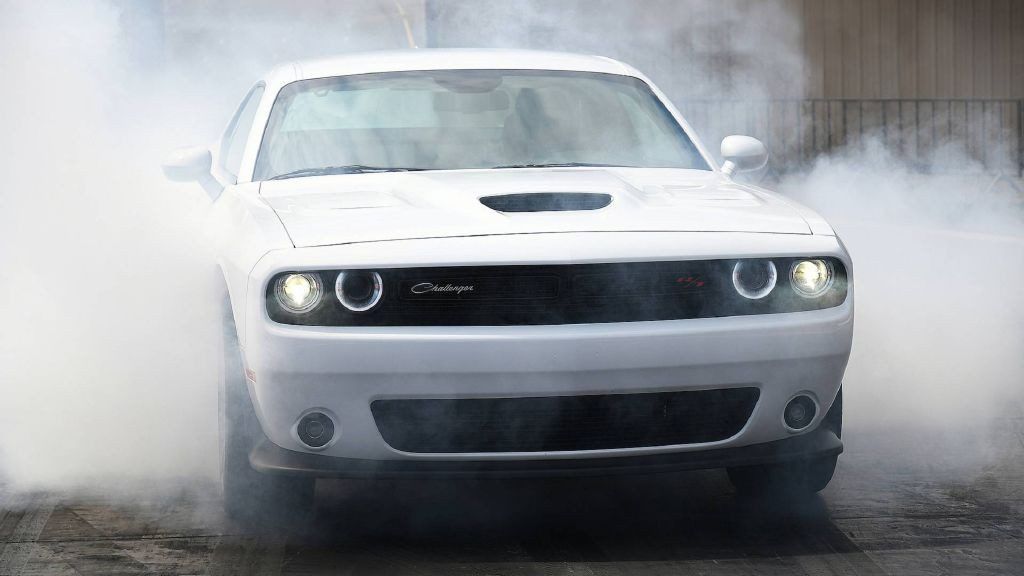 Dodge Challenger R/T Scat Pack 1320: para los más quemados de las drag-strips