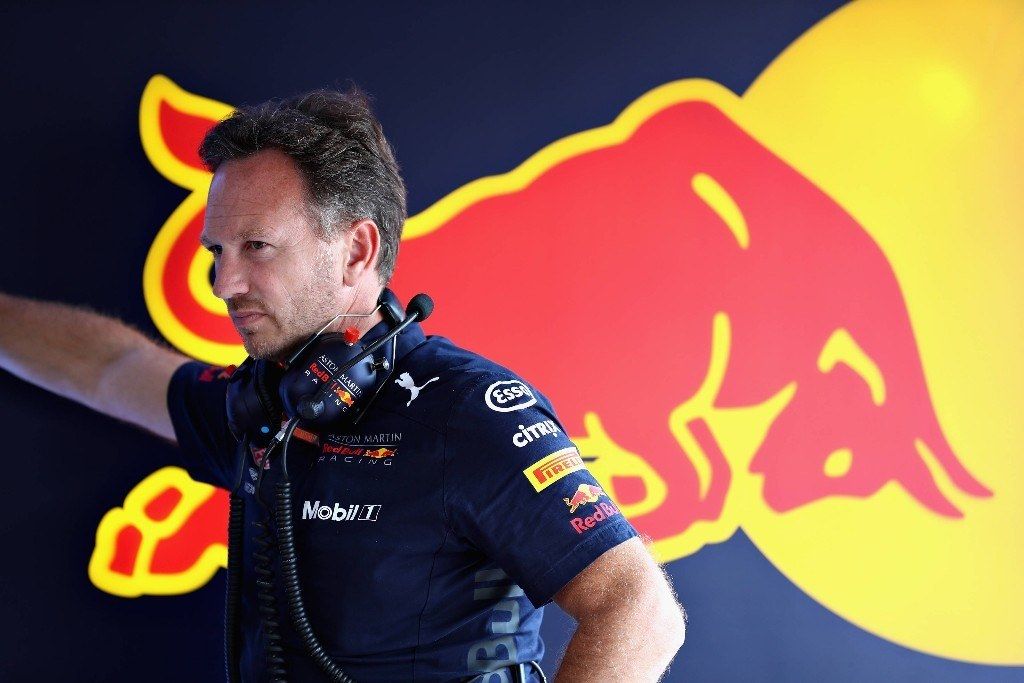 Horner se ceba con Renault: "Pagamos muchos millones por estos motores"